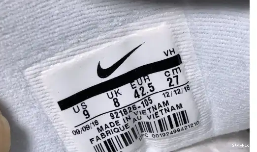 921826-105 97 Max White Reflect  Silver Air 0521